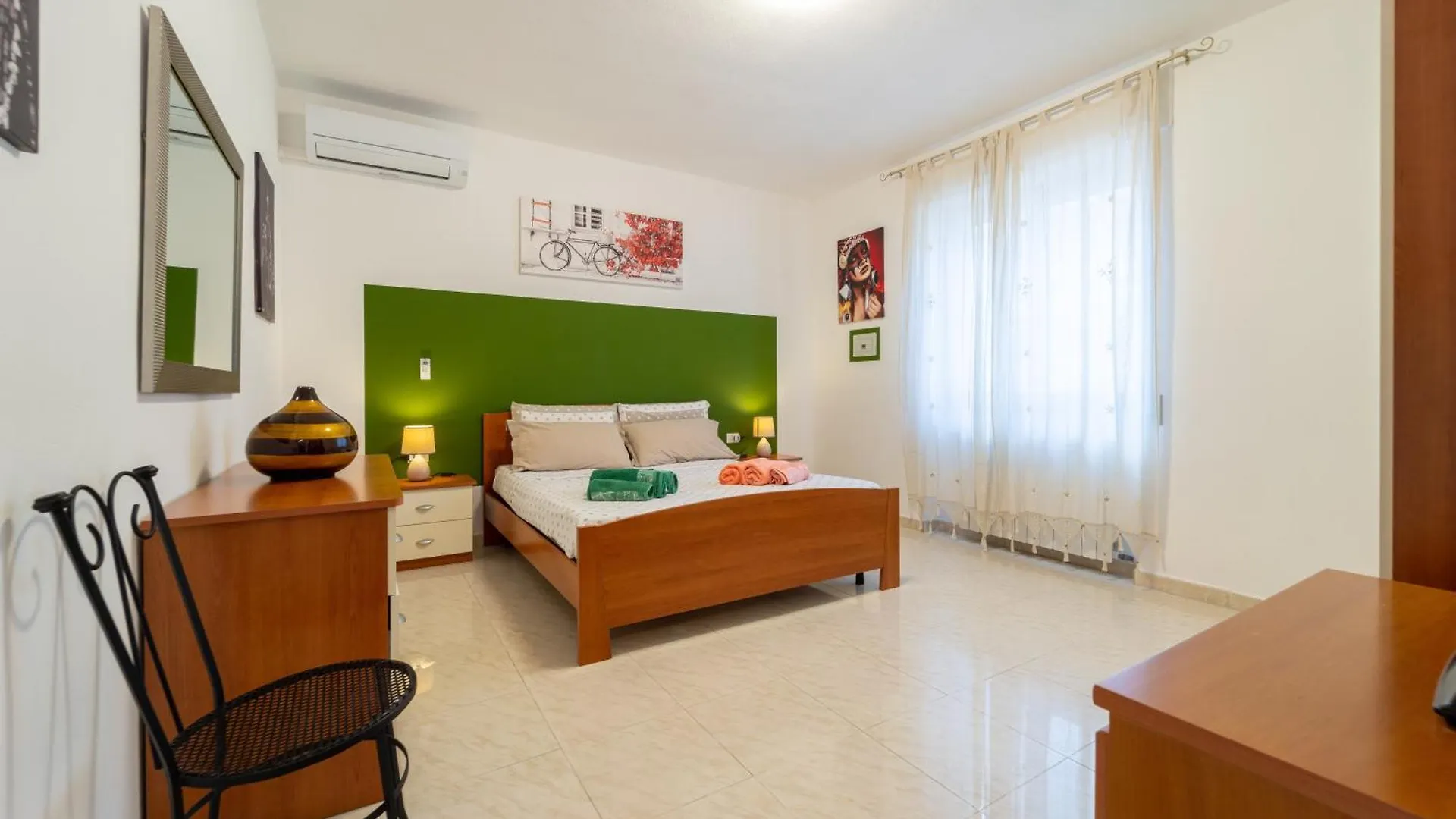 אלגהרו Villa Paradise